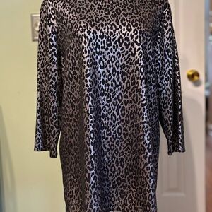 Chico's Easywear Black Shimmery Silver Leopard Dressy Elegant Blouse size 2 Larg